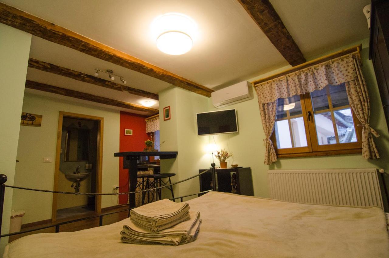DovjePr' Draslerju住宿加早餐旅馆 外观 照片